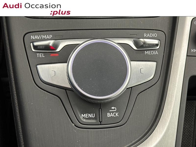 Voitures occasions Audi A4 S line Saint-Thibault-des-Vignes