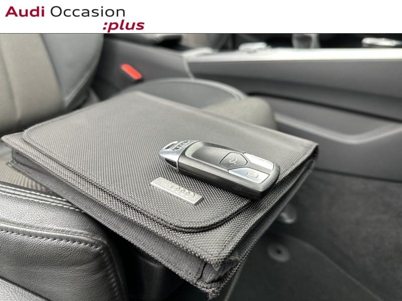 Voitures occasions Audi A4 S line Saint-Thibault-des-Vignes
