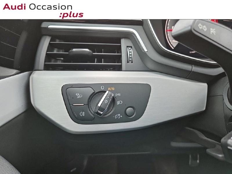 Voitures occasions Audi A4 Avant S line Saint-Thibault-des-Vignes