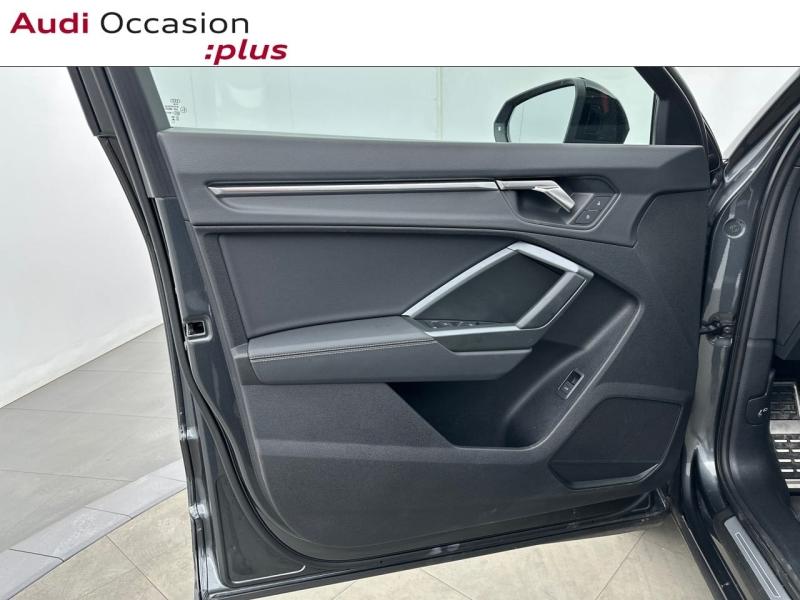 Voitures occasions Audi Q3 Sportback S line Saint-Thibault-des-Vignes