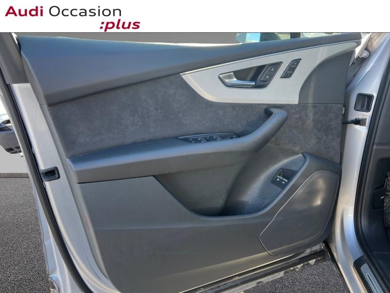 Voitures occasions Audi Q7 S line Saint-Thibault-des-Vignes