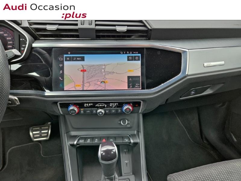 Voitures occasions Audi Q3 S line Saint-Thibault-des-Vignes