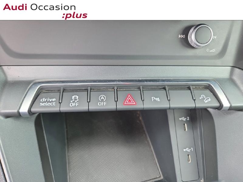 Voitures occasions Audi Q3 S line Saint-Thibault-des-Vignes