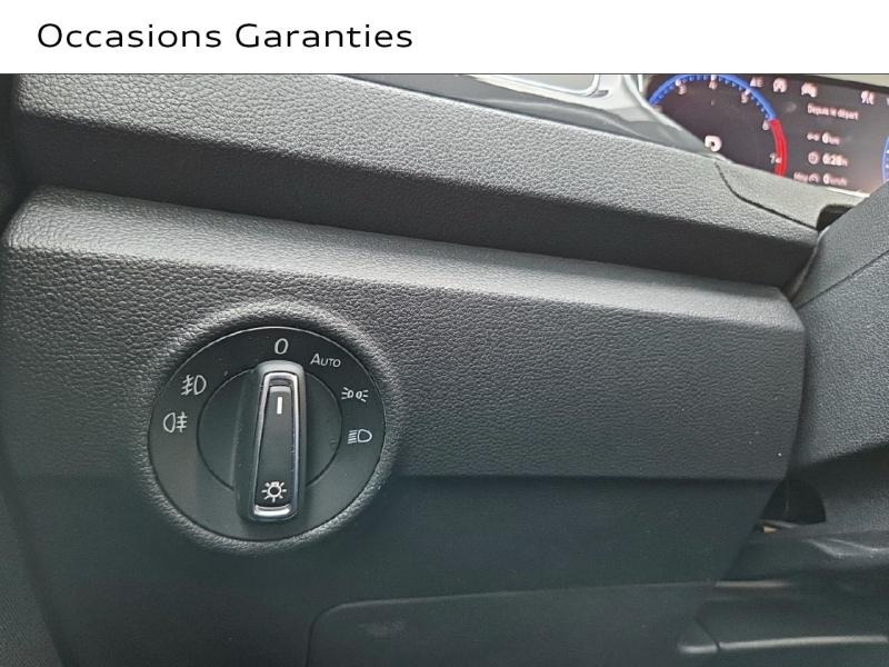 Voitures occasions VOLKSWAGEN T-ROC Carat Saint-Thibault-des-Vignes