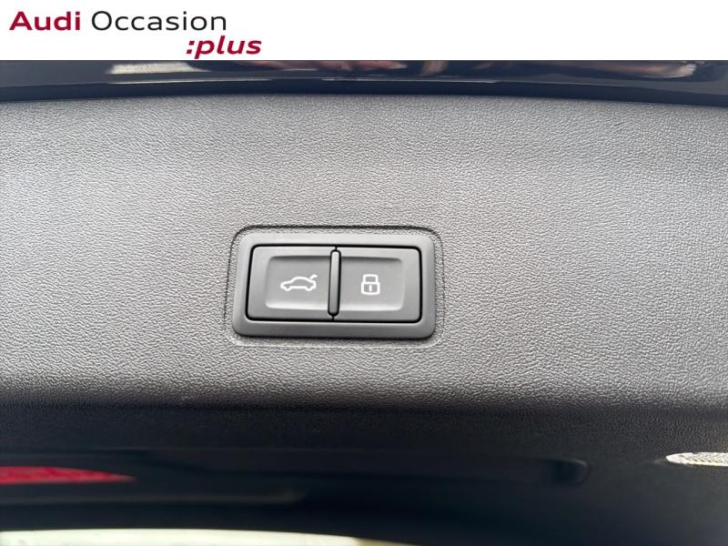 Voitures occasions Audi Q3 S line Saint-Thibault-des-Vignes