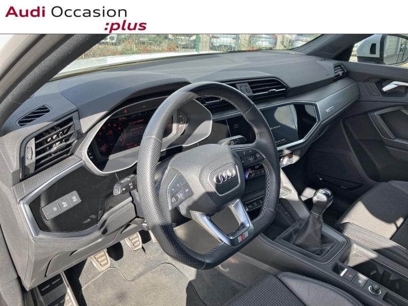 Voitures occasions Audi Q3 Sportback S line Saint-Thibault-des-Vignes
