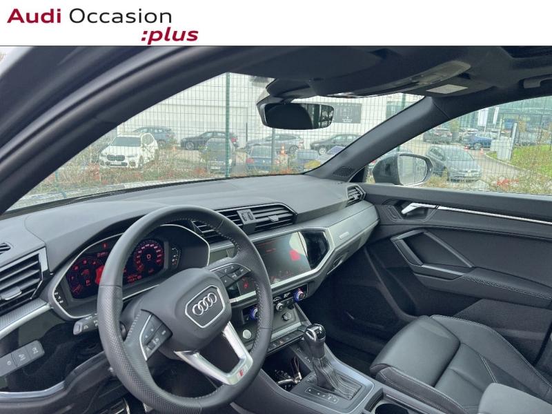 Voitures occasions Audi Q3 S line Saint-Thibault-des-Vignes