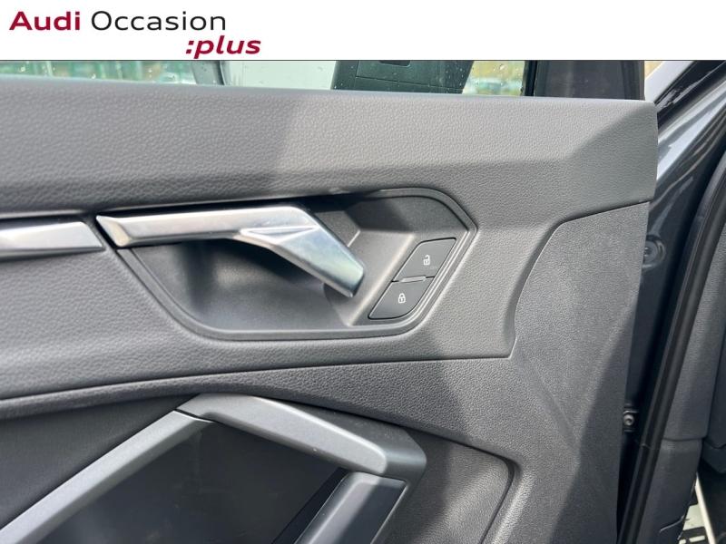 Voitures occasions Audi Q3 S line Saint-Thibault-des-Vignes