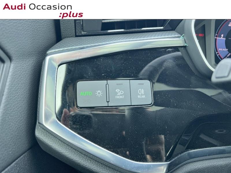 Voitures occasions Audi Q3 S line Saint-Thibault-des-Vignes