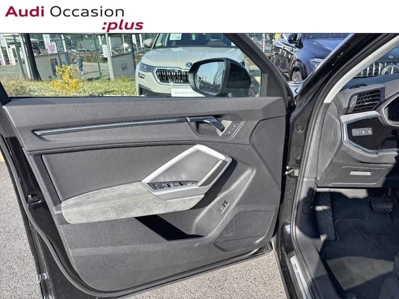 Voitures occasions Audi Q3 Design Luxe Saint-Thibault-des-Vignes