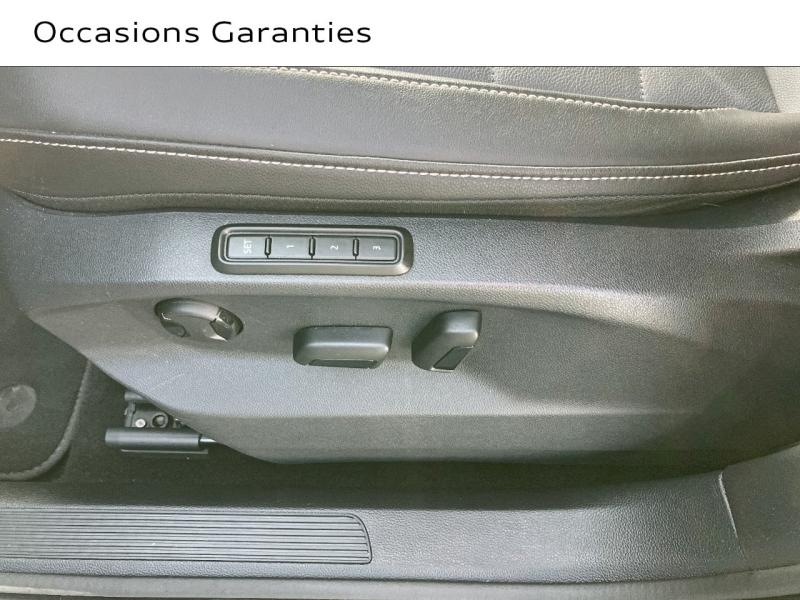 Voitures occasions VOLKSWAGEN T-ROC Style Exclusive Saint-Thibault-des-Vignes