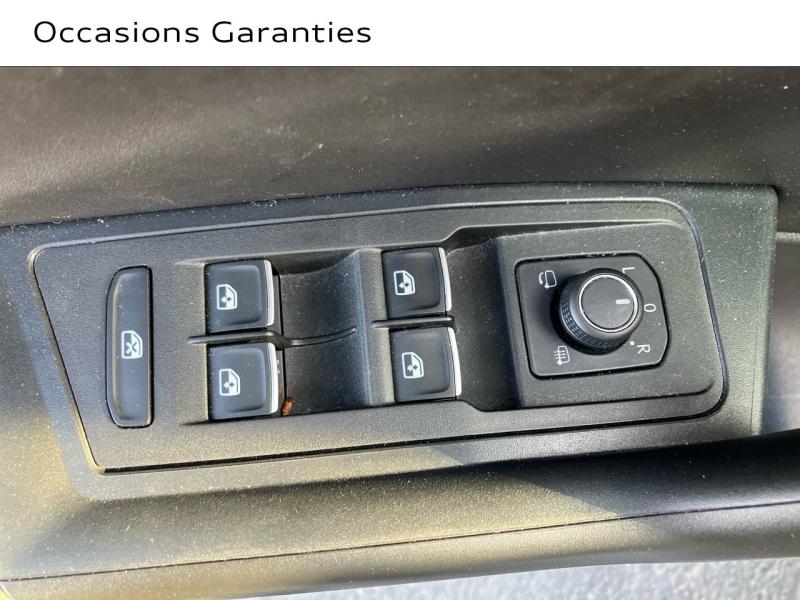 Voitures occasions VOLKSWAGEN T-ROC Style Exclusive Saint-Thibault-des-Vignes