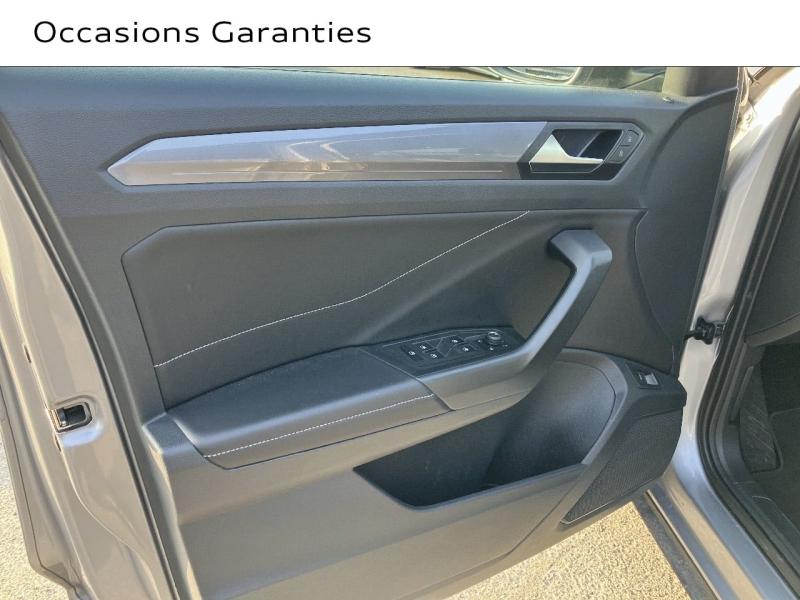 Voitures occasions VOLKSWAGEN T-ROC Style Exclusive Saint-Thibault-des-Vignes
