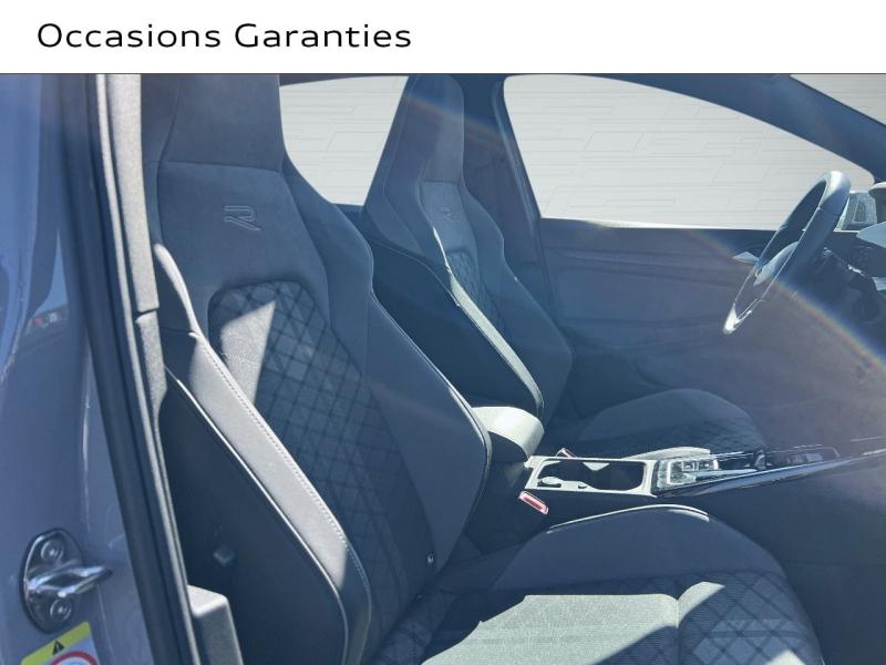 Voitures occasions VOLKSWAGEN GOLF R-Line Saint-Thibault-des-Vignes