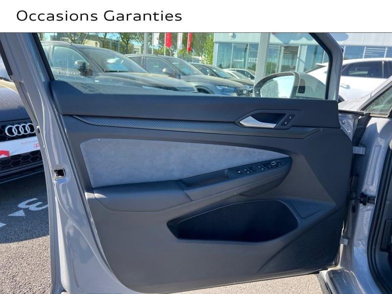 Voitures occasions VOLKSWAGEN GOLF R-Line Saint-Thibault-des-Vignes