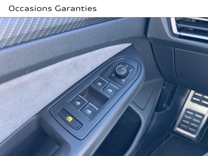 Voitures occasions VOLKSWAGEN GOLF R-Line Saint-Thibault-des-Vignes