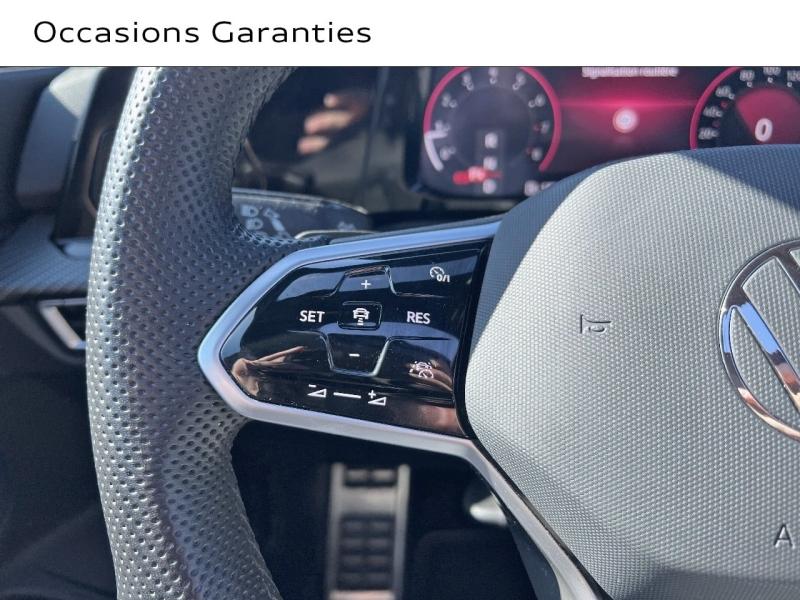 Voitures occasions VOLKSWAGEN GOLF R-Line Saint-Thibault-des-Vignes