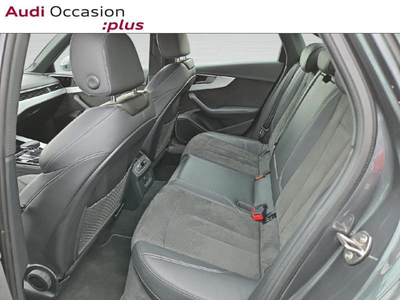 Voitures occasions Audi A4 S line Saint-Thibault-des-Vignes