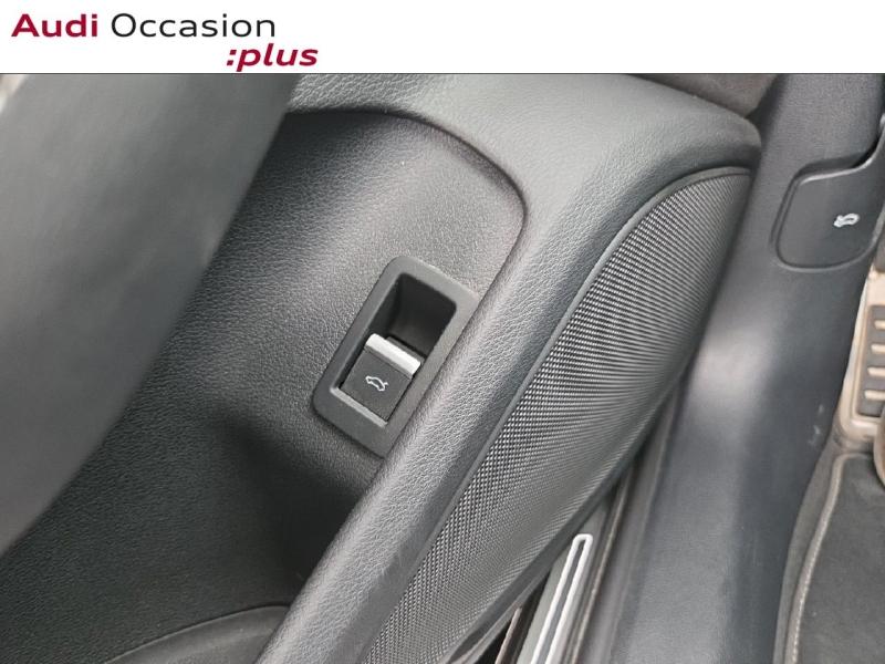 Voitures occasions Audi A4 S line Saint-Thibault-des-Vignes