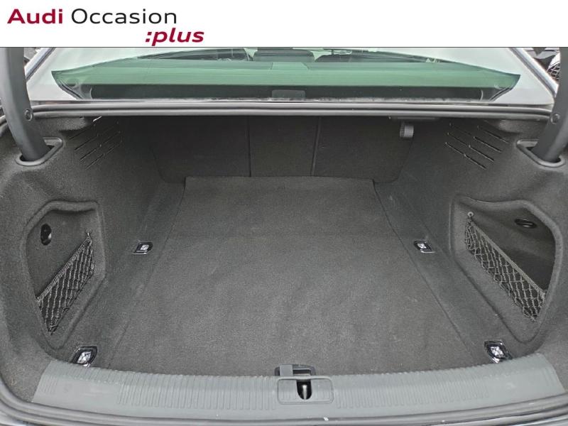 Voitures occasions Audi A4 S line Saint-Thibault-des-Vignes