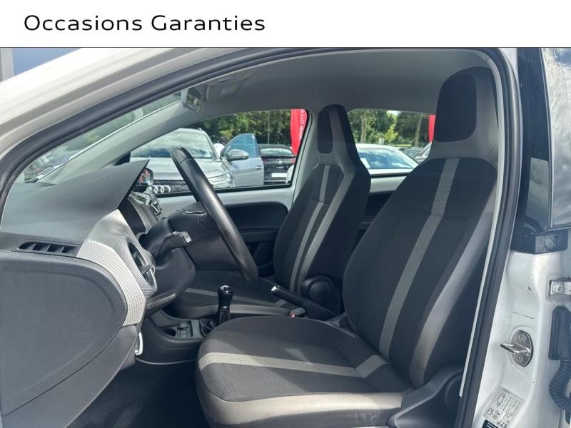 Voitures occasions VOLKSWAGEN up! High up! Saint-Thibault-des-Vignes