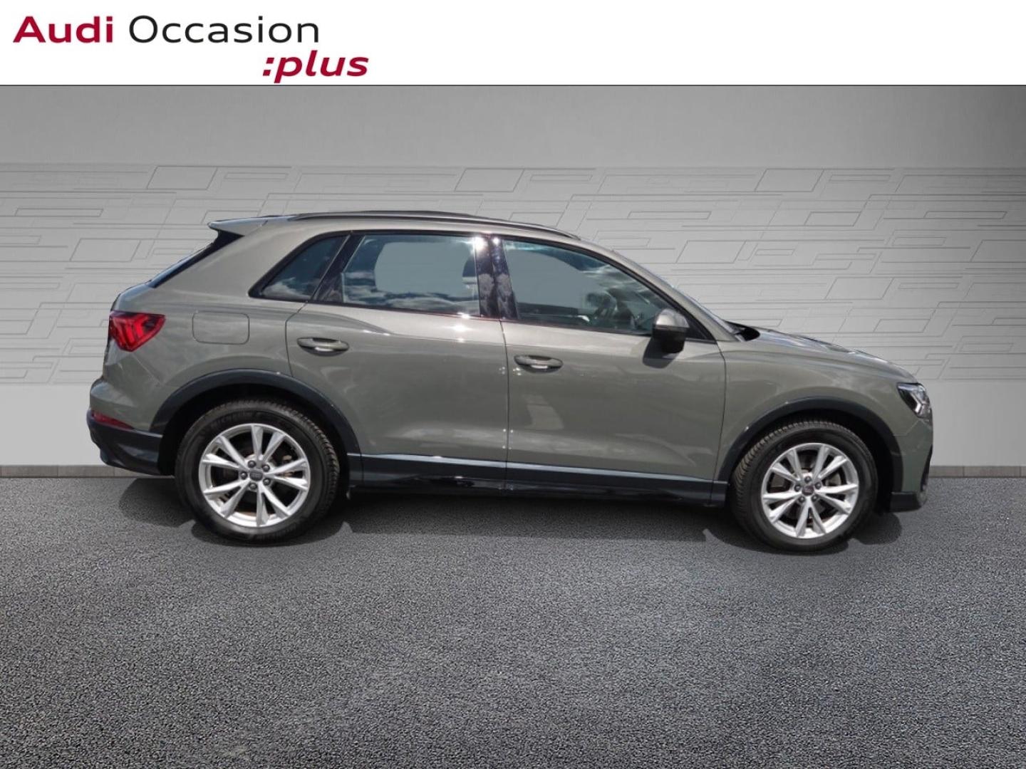 Voitures occasions Audi Q3 S line Saint-Thibault-des-Vignes