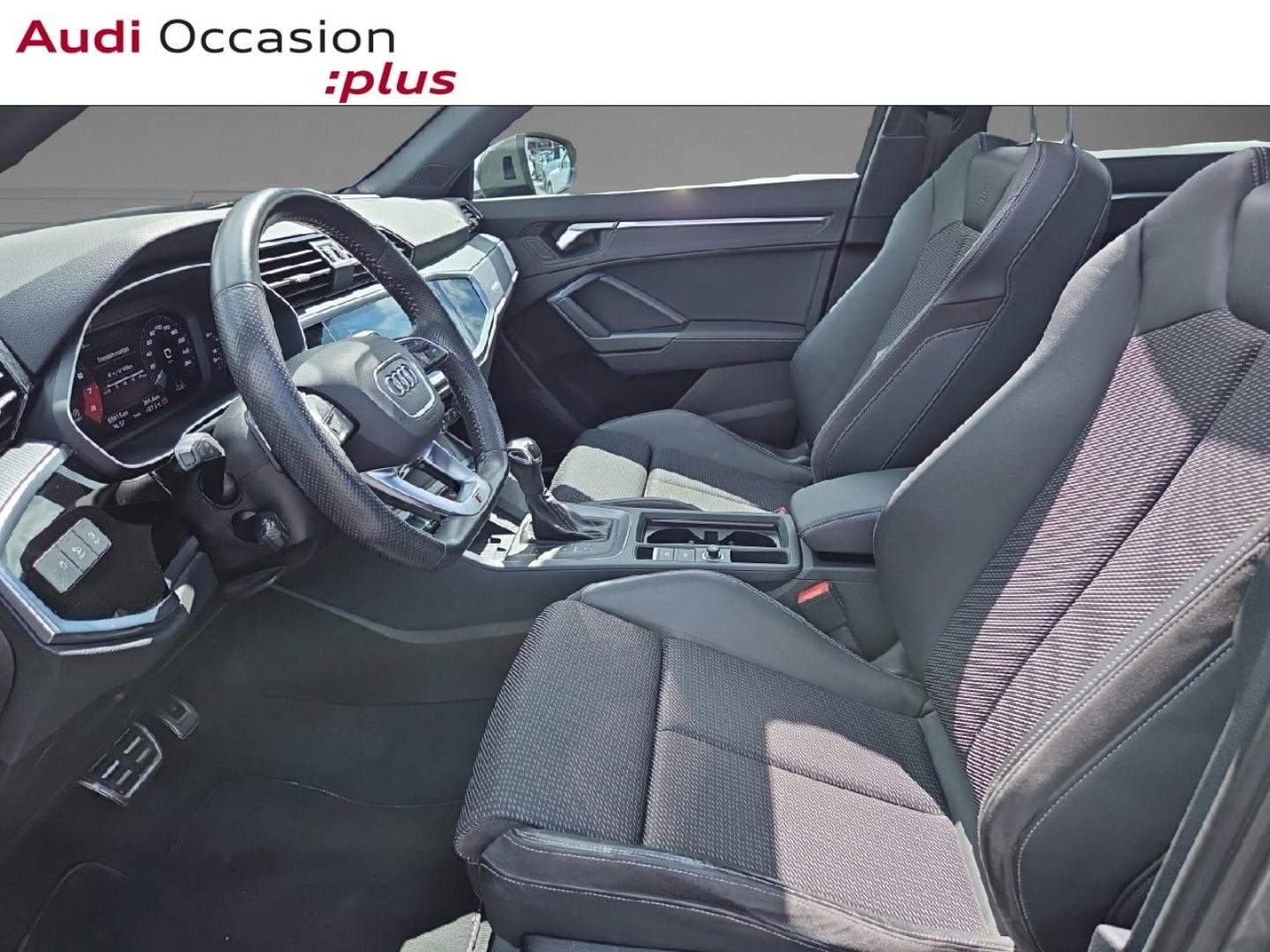 Voitures occasions Audi Q3 S line Saint-Thibault-des-Vignes