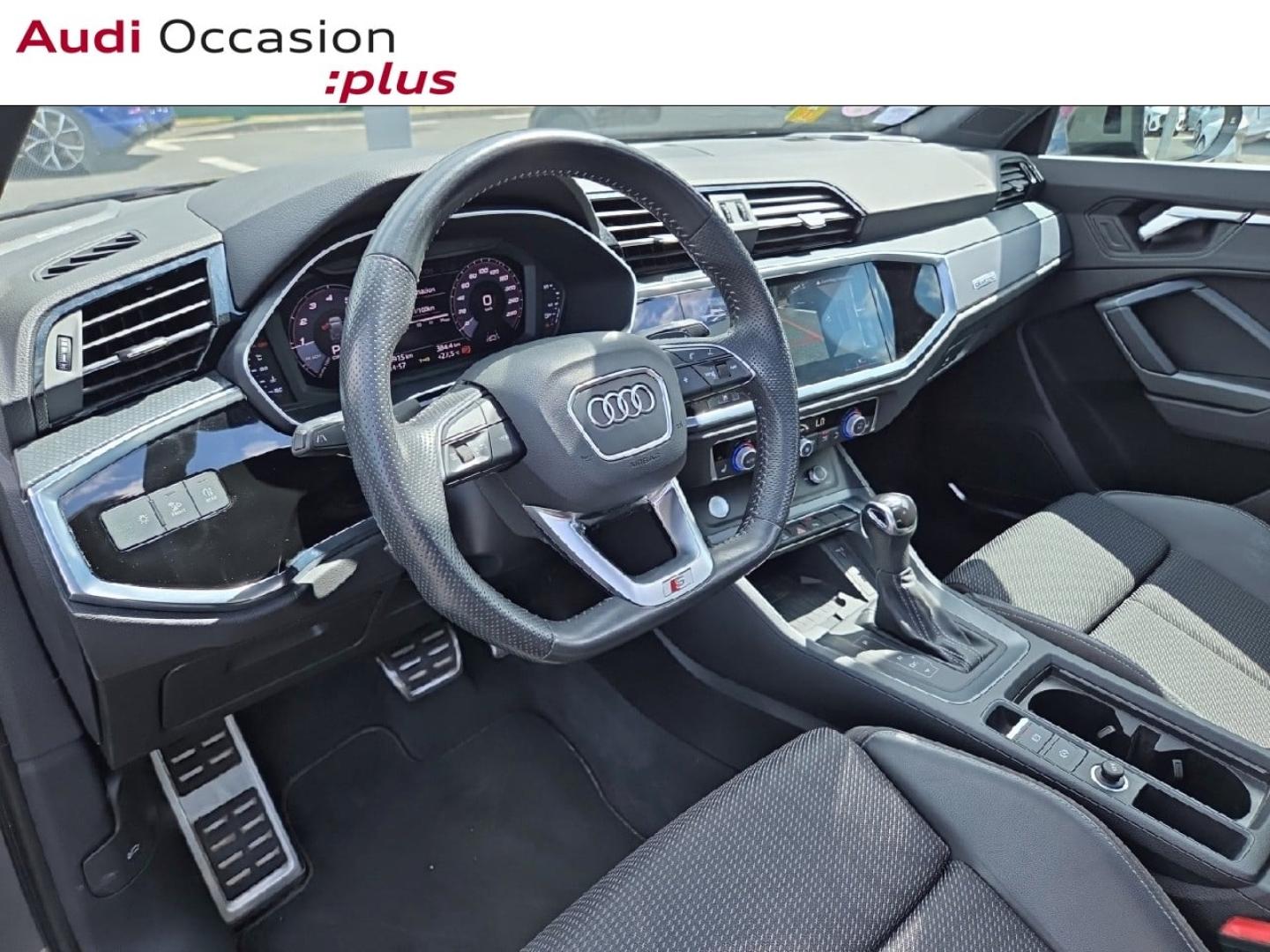 Voitures occasions Audi Q3 S line Saint-Thibault-des-Vignes