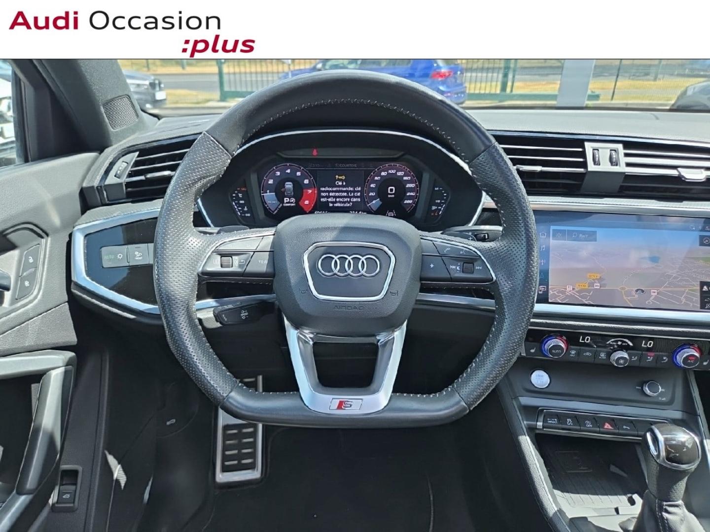 Voitures occasions Audi Q3 S line Saint-Thibault-des-Vignes