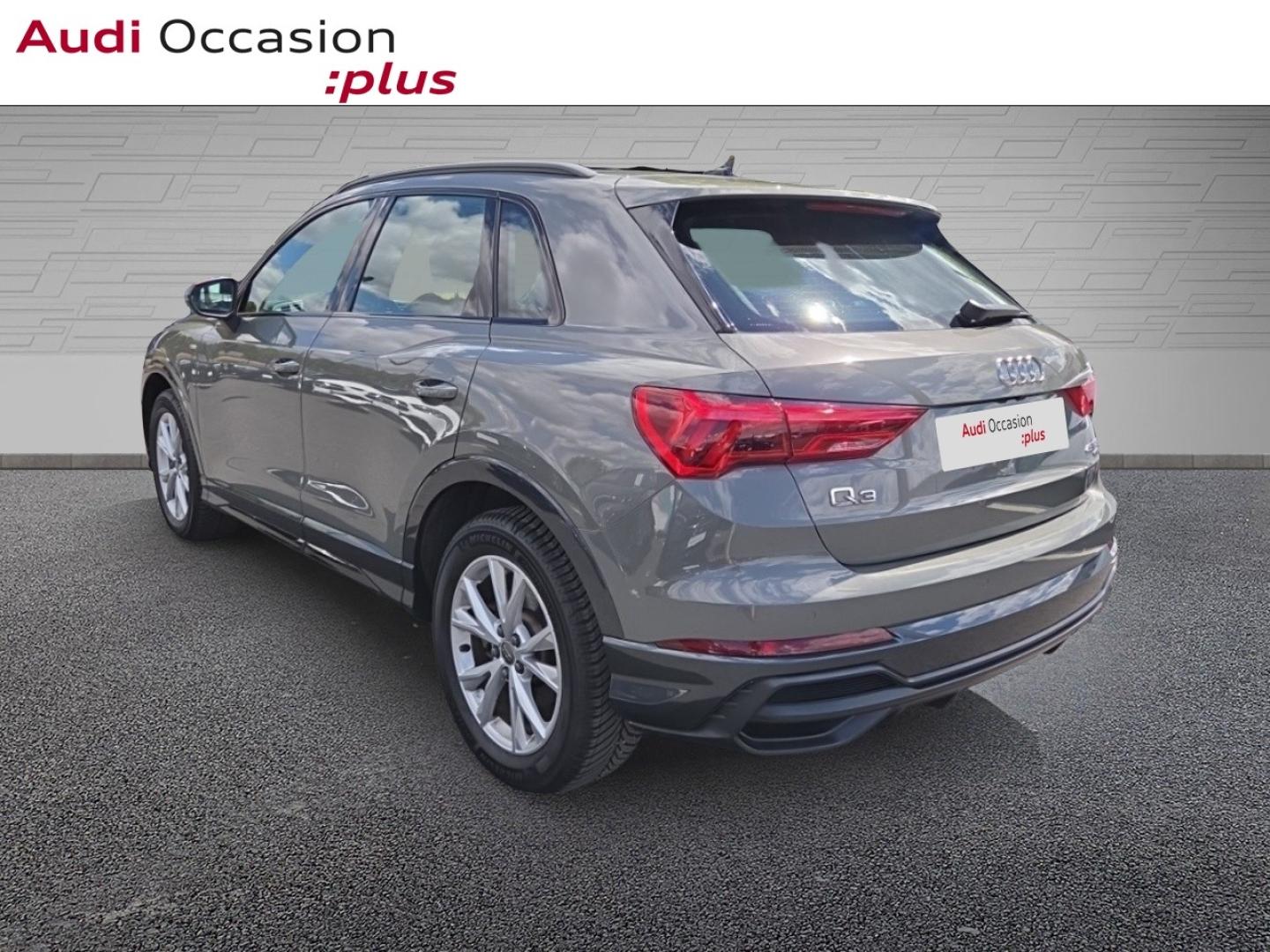 Voitures occasions Audi Q3 S line Saint-Thibault-des-Vignes