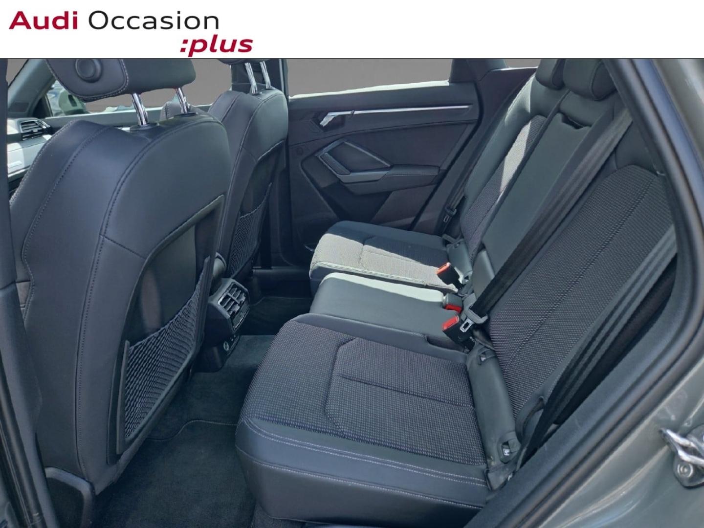 Voitures occasions Audi Q3 S line Saint-Thibault-des-Vignes
