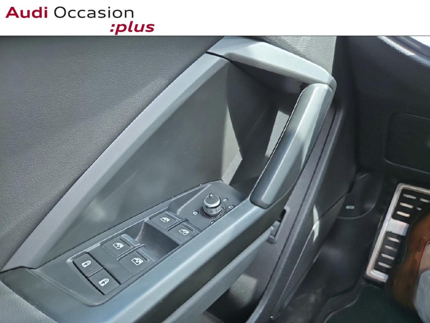 Voitures occasions Audi Q3 S line Saint-Thibault-des-Vignes