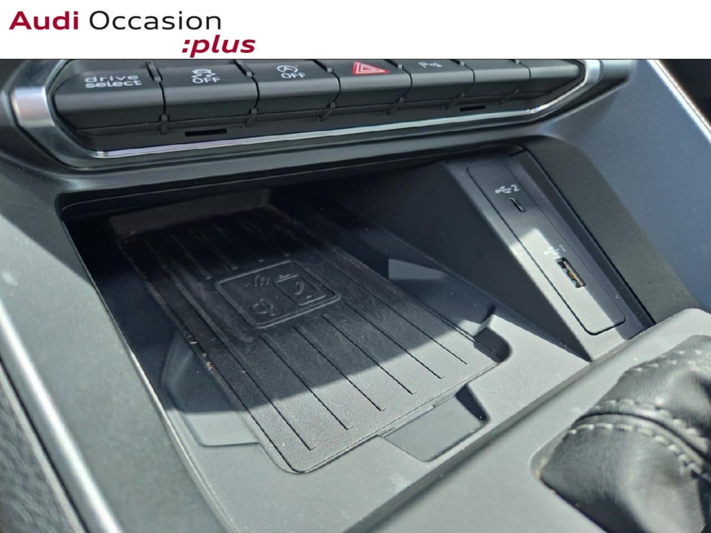 Voitures occasions Audi Q3 S line Saint-Thibault-des-Vignes