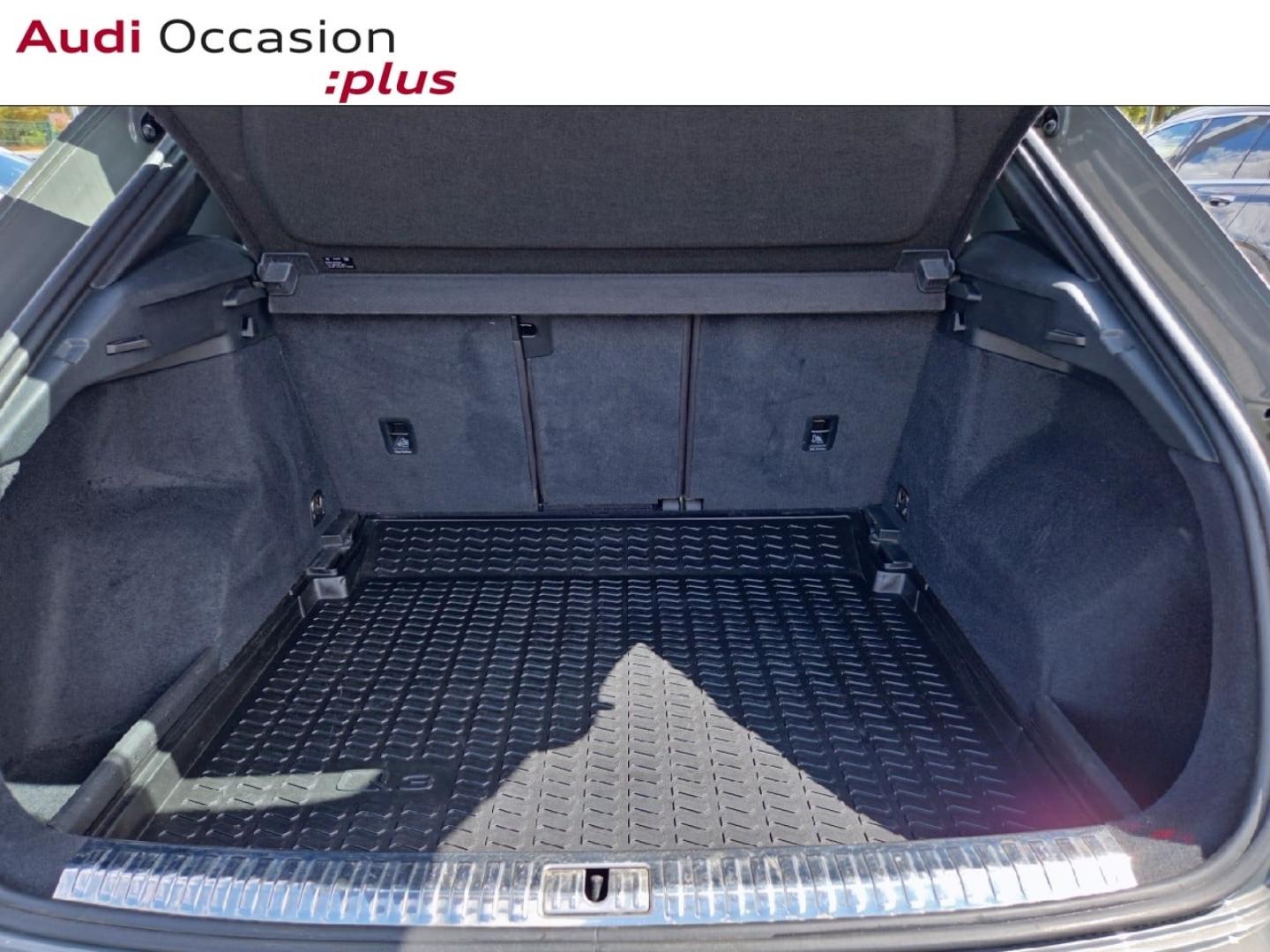 Voitures occasions Audi Q3 S line Saint-Thibault-des-Vignes