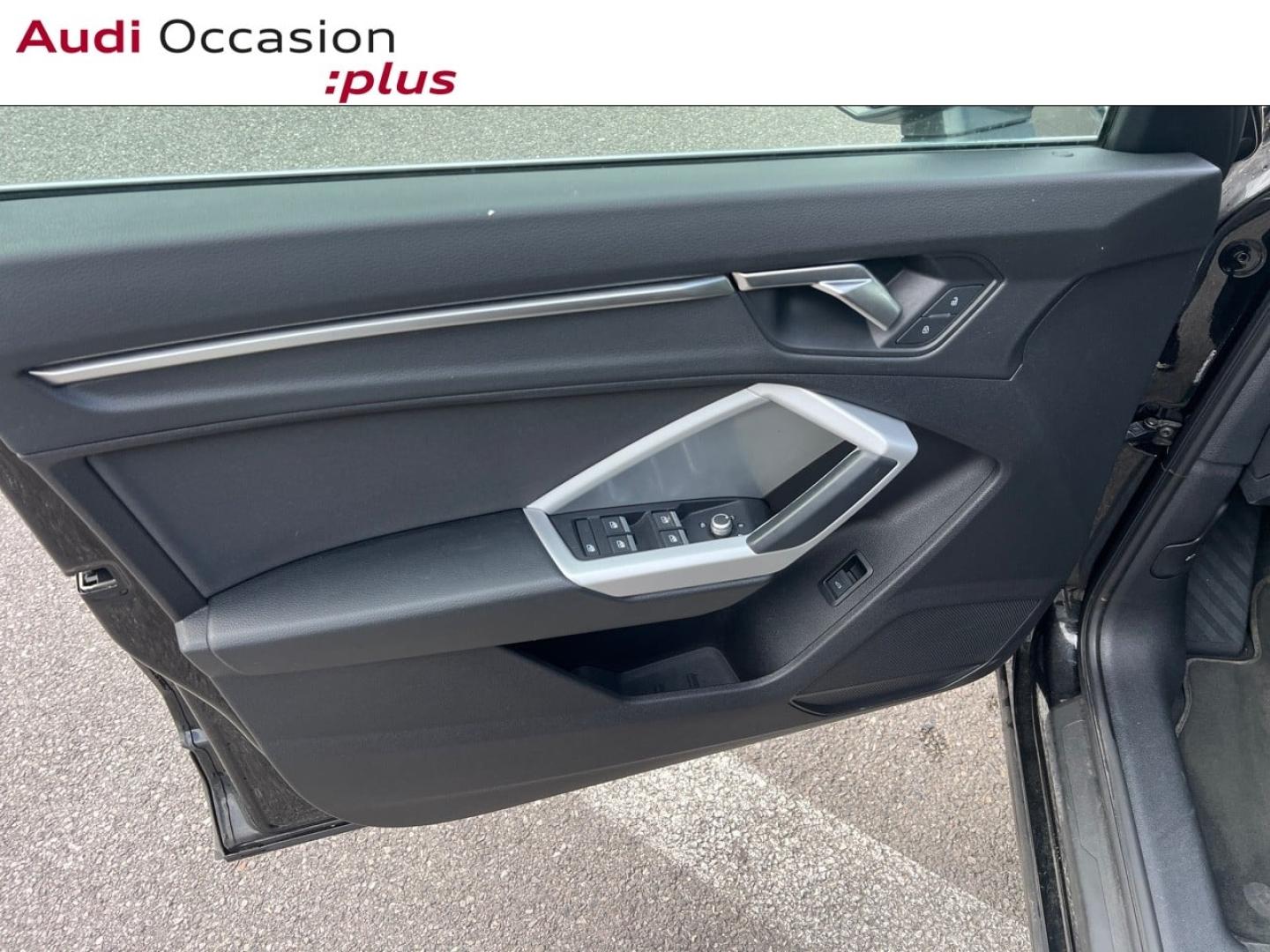 Voitures occasions Audi Q3 Advanced Saint-Thibault-des-Vignes