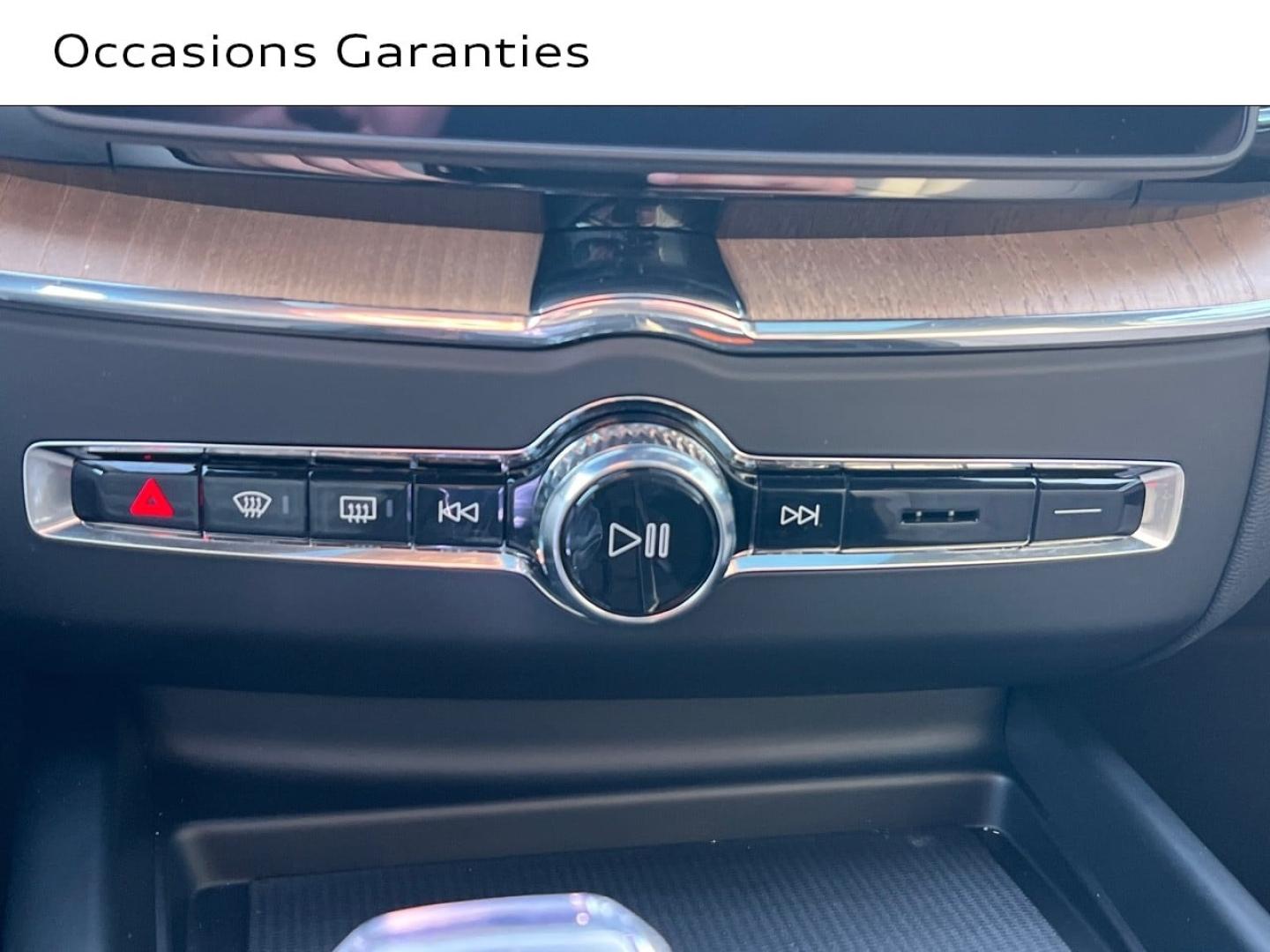 Voitures occasions VOLVO XC60 Ultra Style Dark Saint-Thibault-des-Vignes