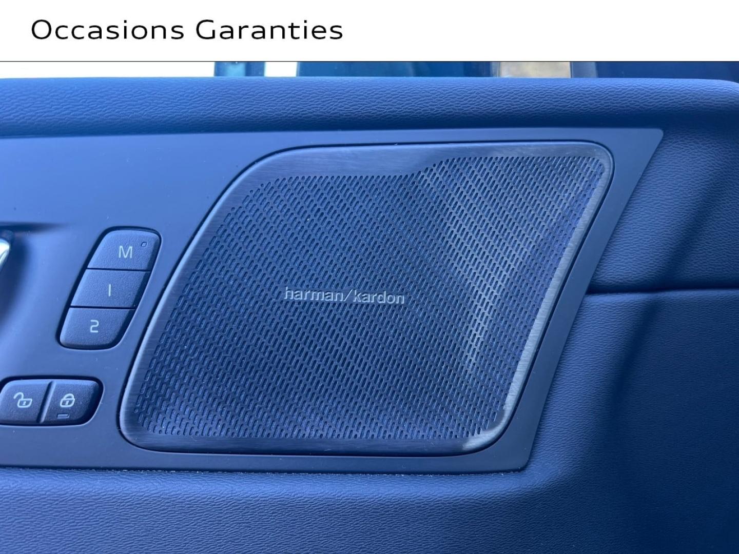 Voitures occasions VOLVO XC60 Ultra Style Dark Saint-Thibault-des-Vignes