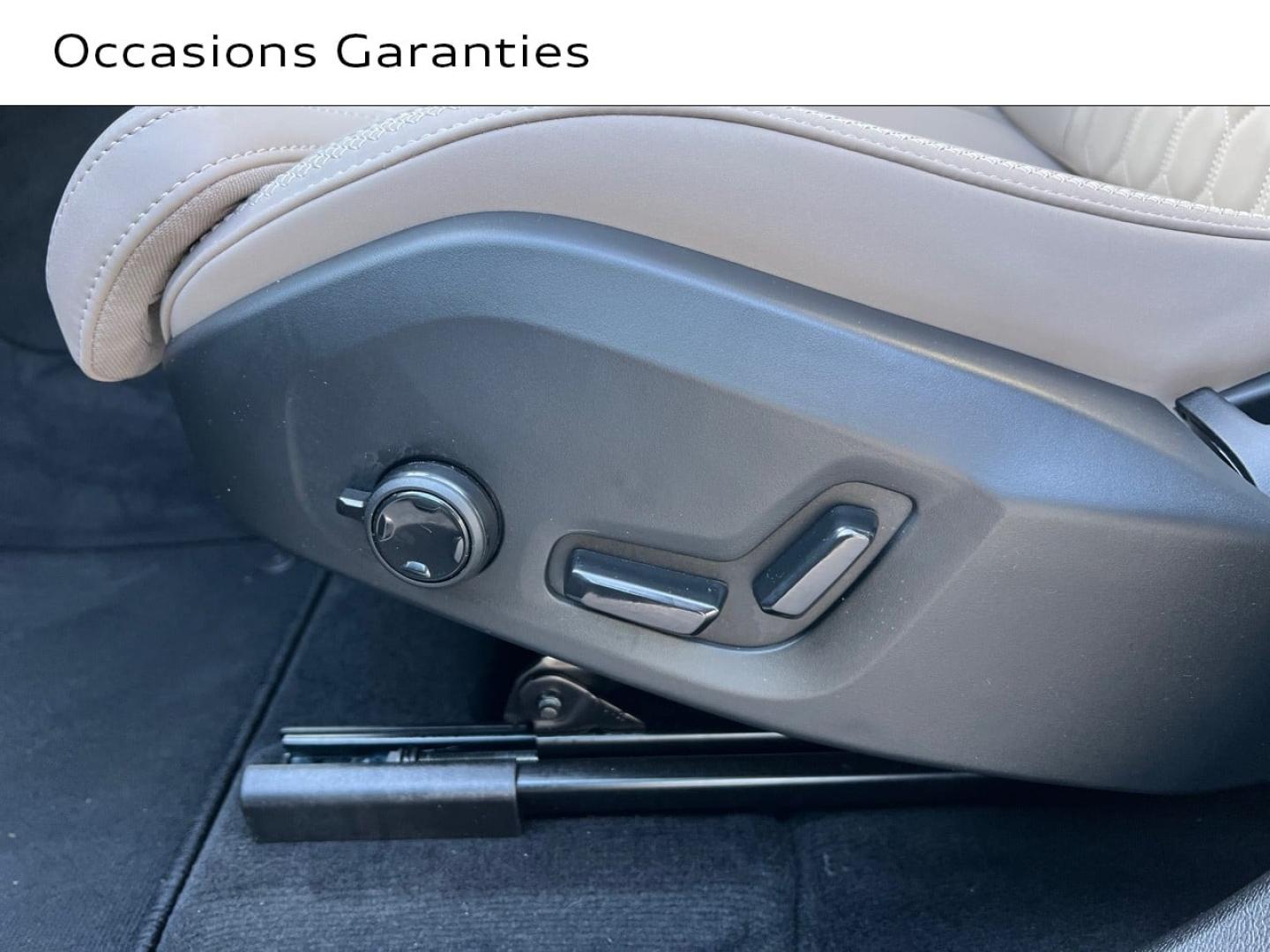 Voitures occasions VOLVO XC60 Ultra Style Dark Saint-Thibault-des-Vignes