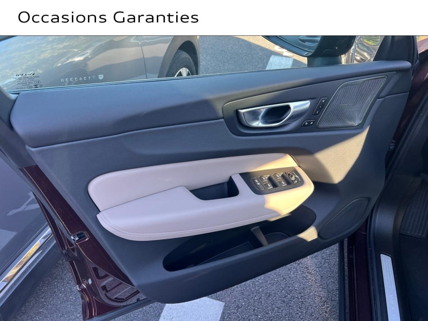 Voitures occasions VOLVO XC60 Ultra Style Dark Saint-Thibault-des-Vignes