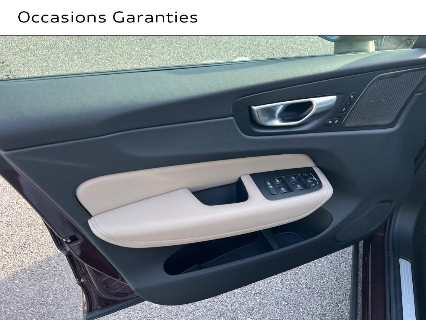 Voitures occasions VOLVO XC60 Ultra Style Dark Saint-Thibault-des-Vignes