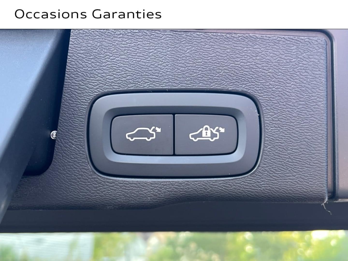 Voitures occasions VOLVO XC60 Ultra Style Dark Saint-Thibault-des-Vignes