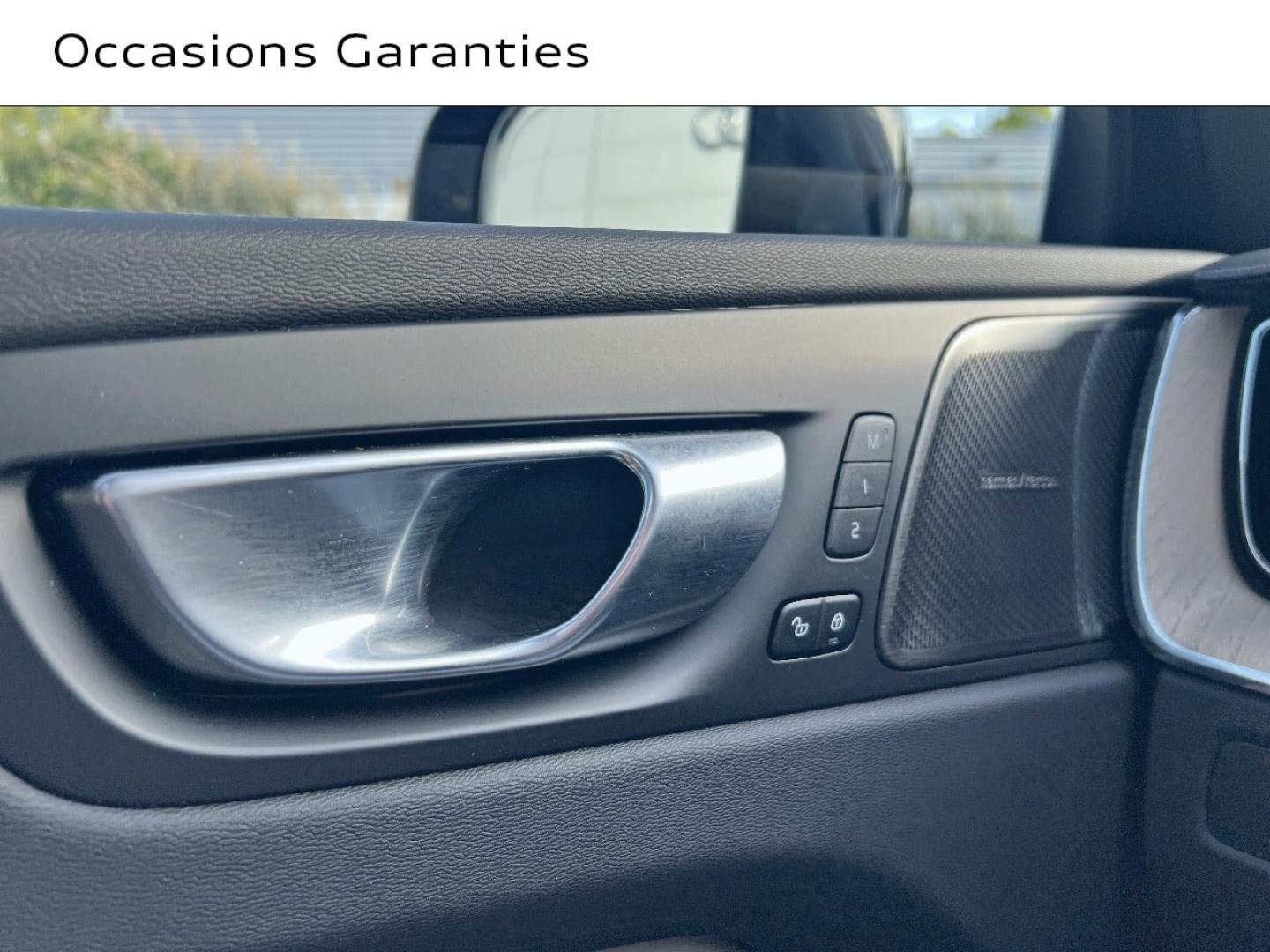 Voitures occasions VOLVO XC60 Ultra Style Dark Saint-Thibault-des-Vignes