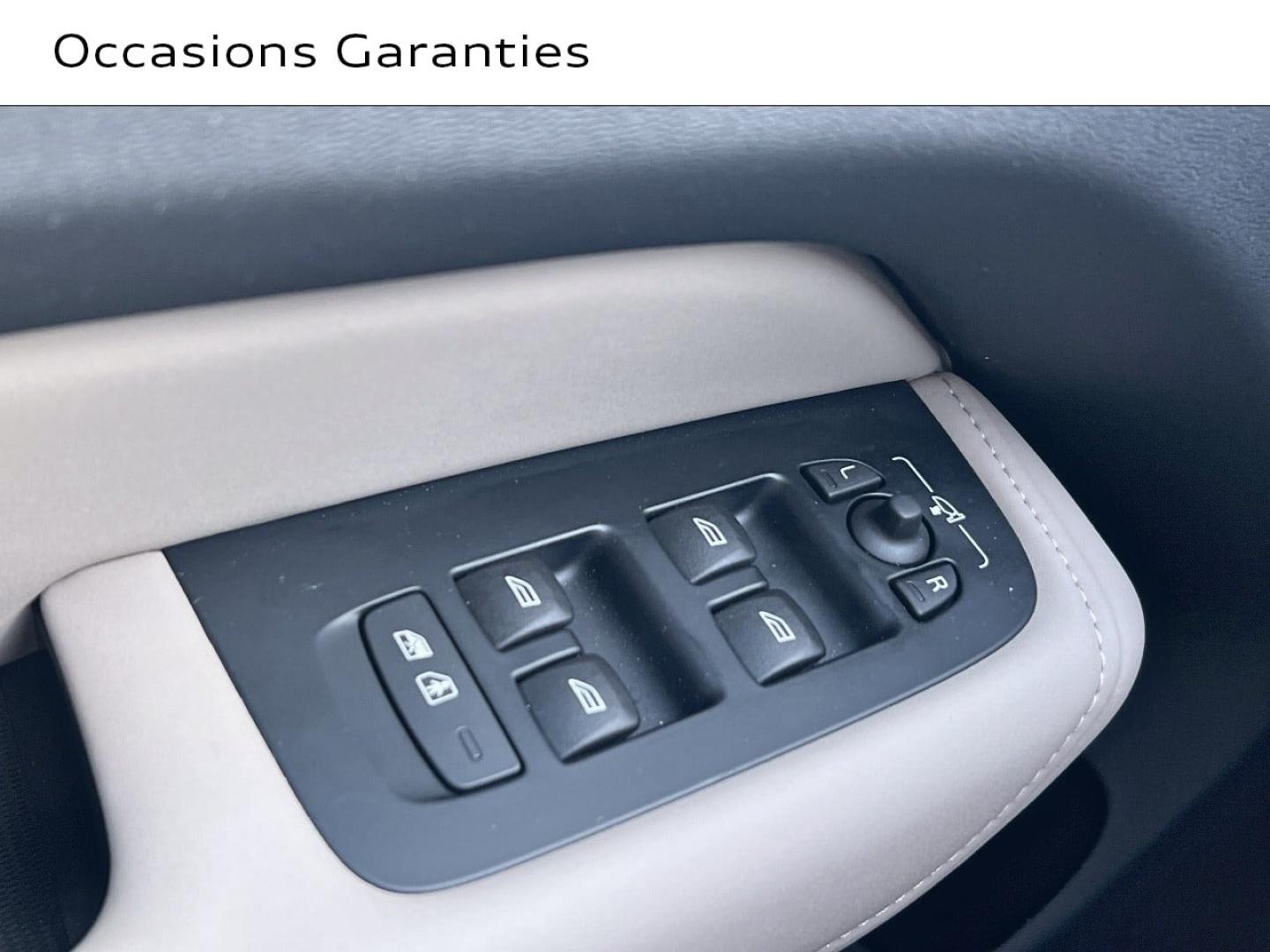 Voitures occasions VOLVO XC60 Ultra Style Dark Saint-Thibault-des-Vignes
