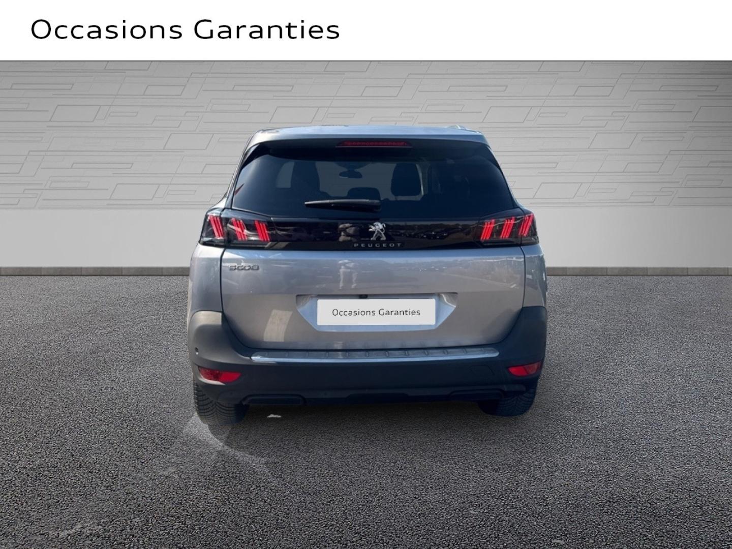 Voitures occasions PEUGEOT 5008 Allure Pack Saint-Thibault-des-Vignes