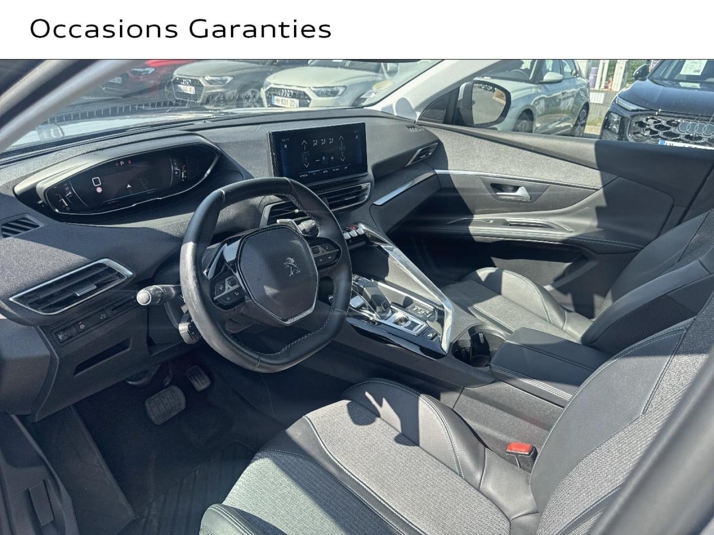 Voitures occasions PEUGEOT 5008 Allure Pack Saint-Thibault-des-Vignes