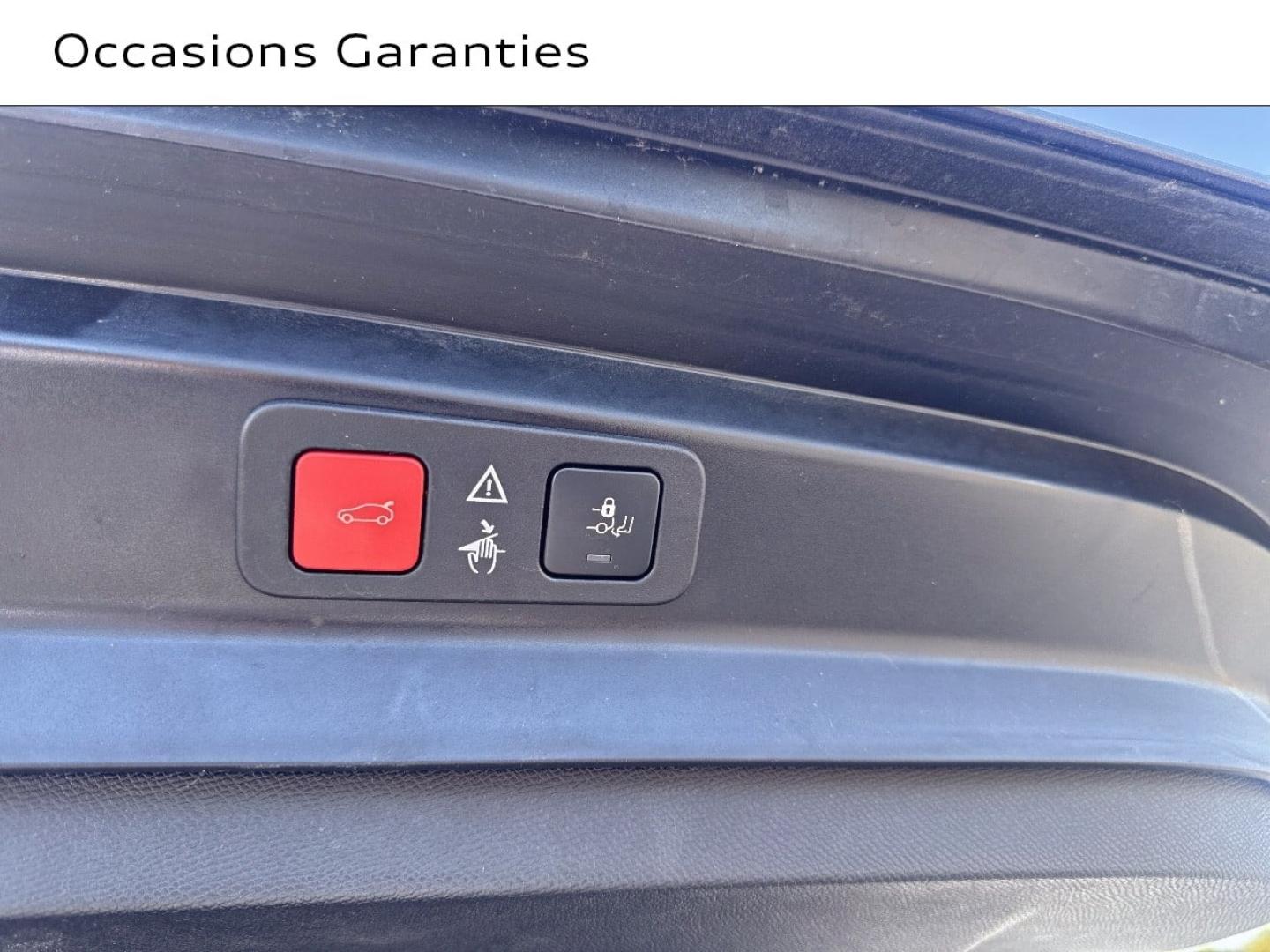 Voitures occasions PEUGEOT 5008 Allure Pack Saint-Thibault-des-Vignes