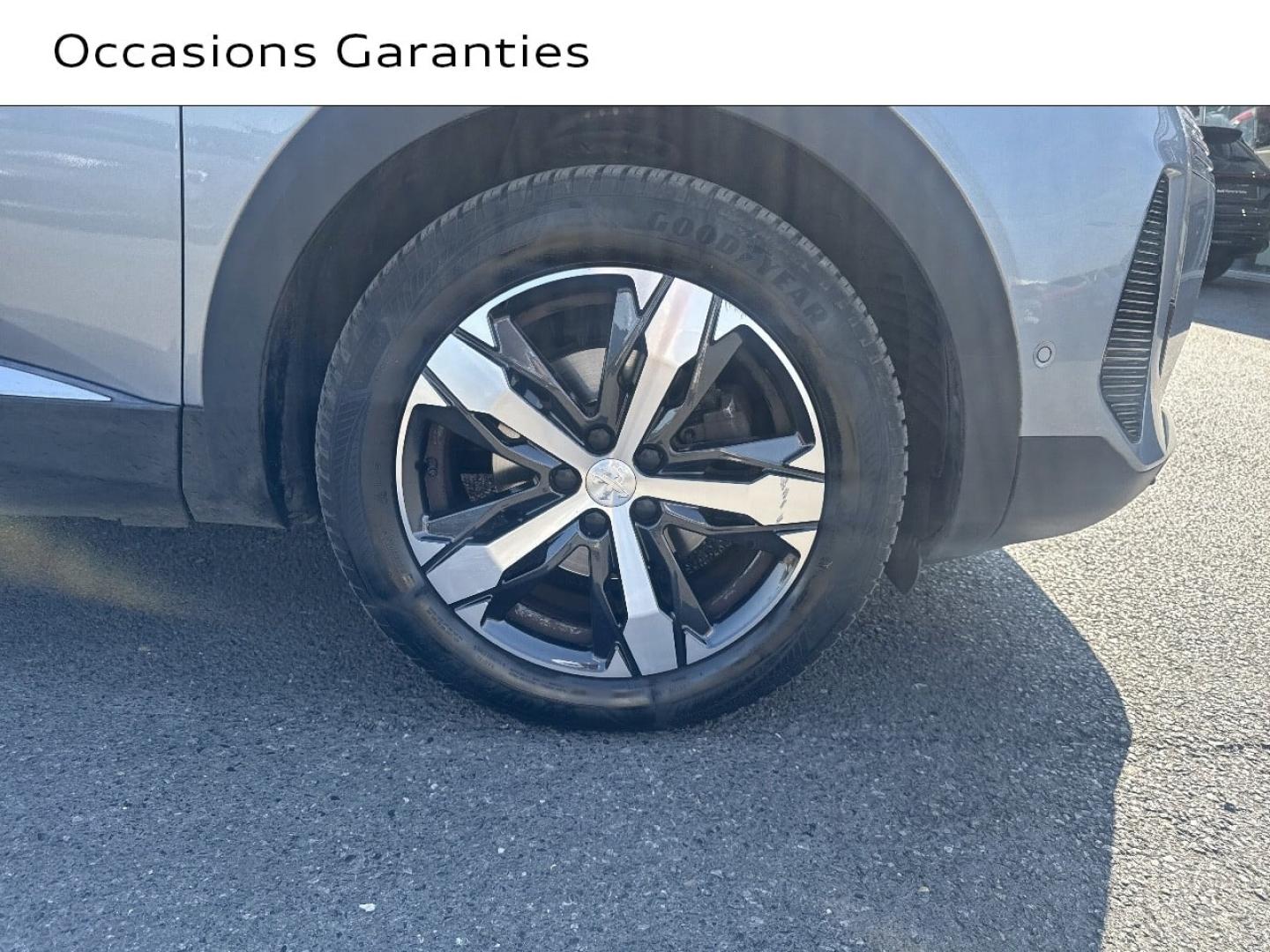 Voitures occasions PEUGEOT 5008 Allure Pack Saint-Thibault-des-Vignes