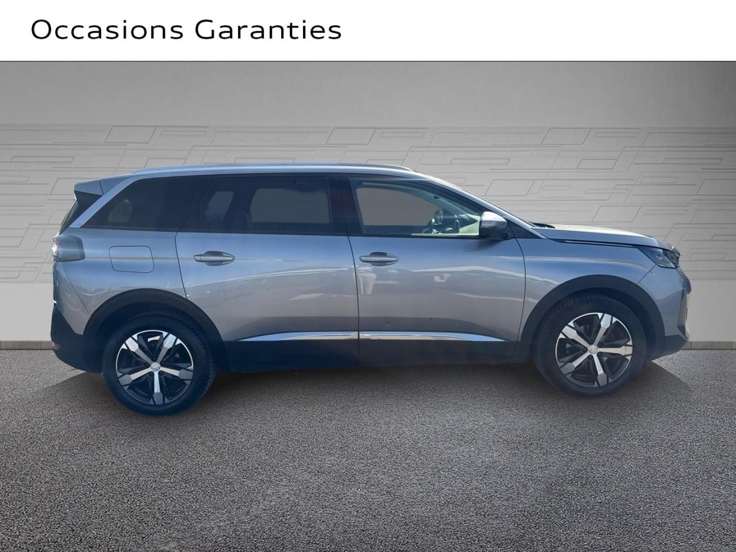 Voitures occasions PEUGEOT 5008 Allure Pack Saint-Thibault-des-Vignes