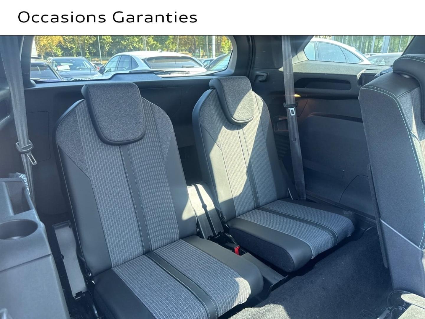 Voitures occasions PEUGEOT 5008 Allure Pack Saint-Thibault-des-Vignes
