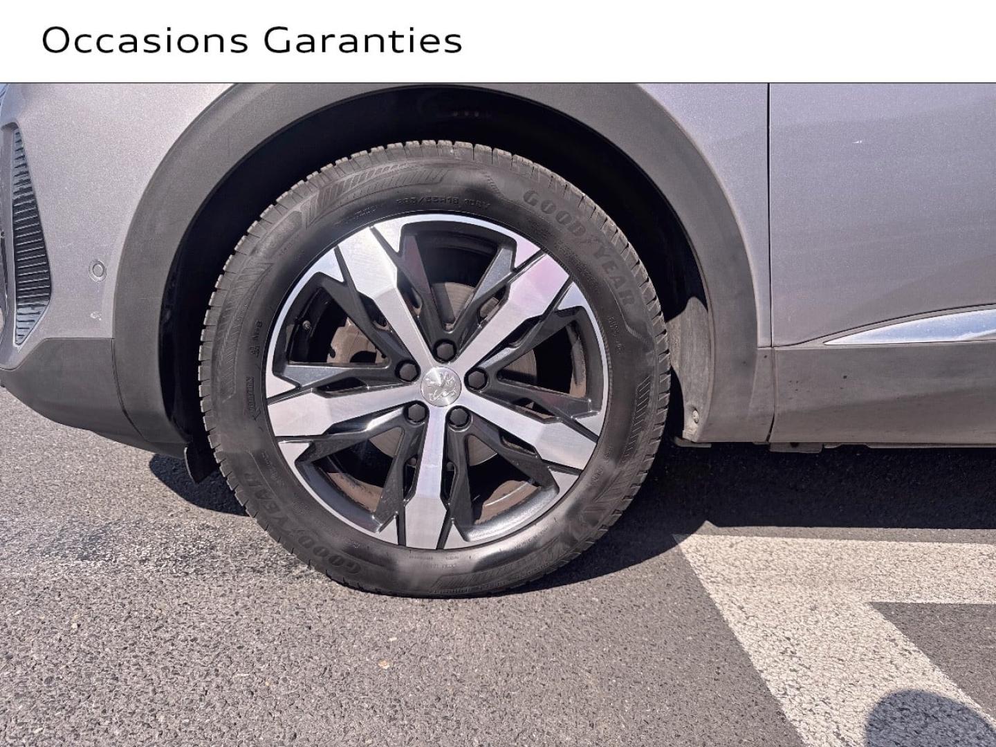 Voitures occasions PEUGEOT 5008 Allure Pack Saint-Thibault-des-Vignes